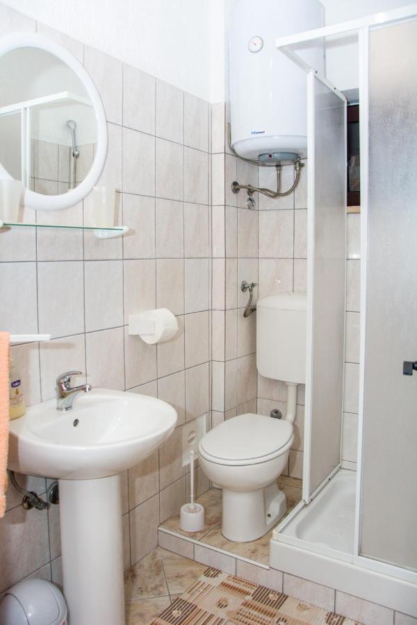Apartman Gromila Сень Экстерьер фото