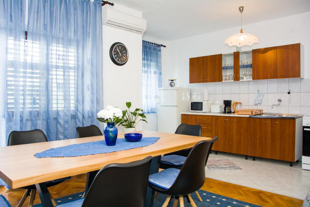 Apartman Gromila Сень Экстерьер фото